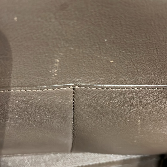 Celine Trapeze bag lightly worn but beautiful bag and great price - Picture 10 of 10